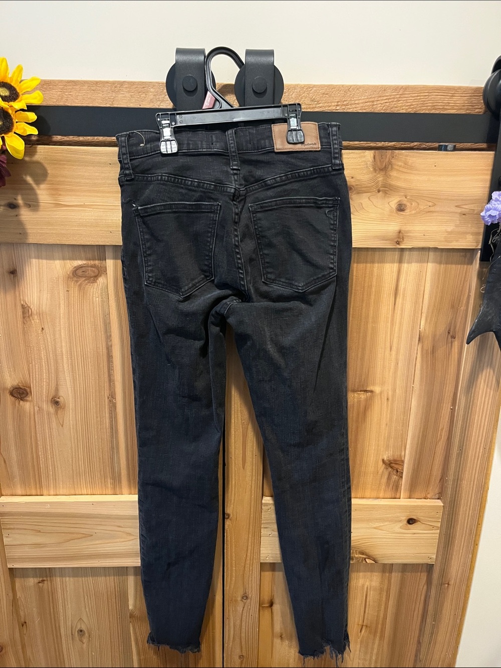 Madewell Black Skinny High-Rise Button-Fly Jeans - Picture 7 of 10